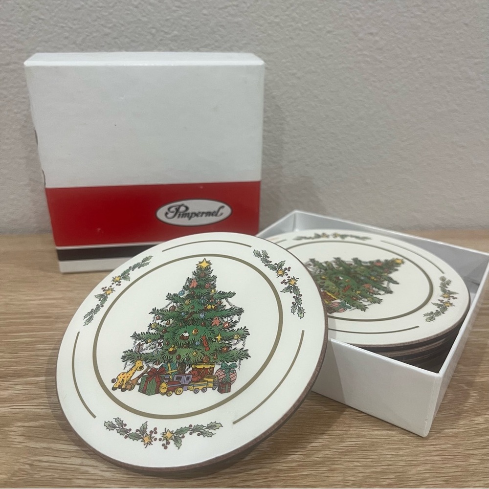 Vintage England Pimpernel Set of 6 Cork Backed Round Coasters White Christmas